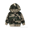 Roupa infantil de outono com capuz de camuflagem para menino